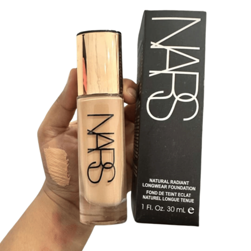 Natural Radiant Longwear Foundation