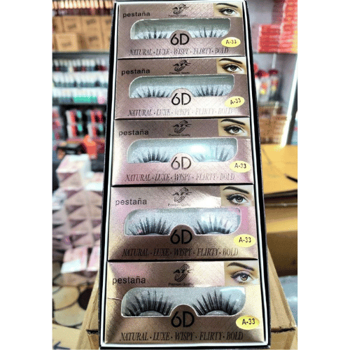 Natural-Luxe Eyelashes