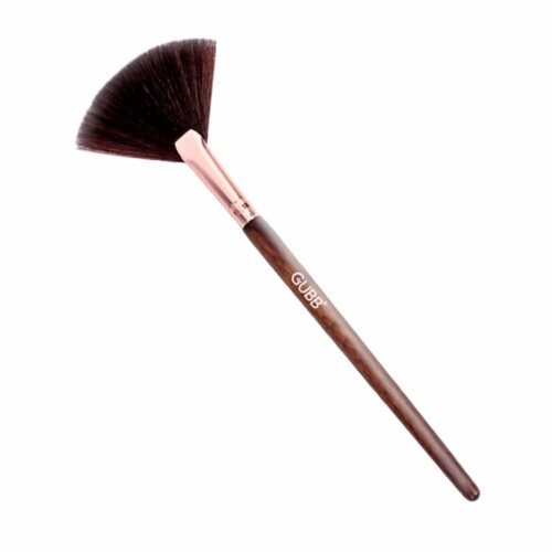 GUBB Synthetic Bristle Fan Brush - Brown - Professional Makeup Brush for Precise Highlighting, Contouring, and Blending - Soft and Luxurious Bristles for Effortless Application - Ideal for Makeup Enthusiasts and Professionals